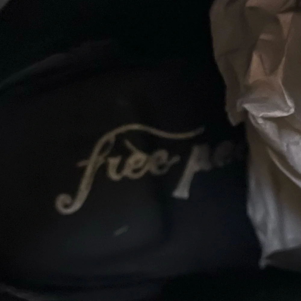 Free People Back Loop Ankle Boots W/Cross Straps & Buckle Black Leather EUC 7.5 - Picture 4 of 11